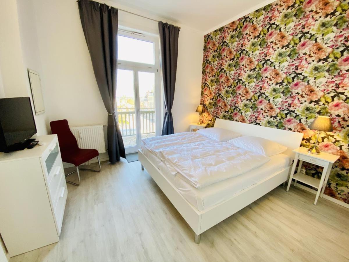 Berringer, Barsch, Direkt An Der Promenade Apartment Rostock Exterior foto